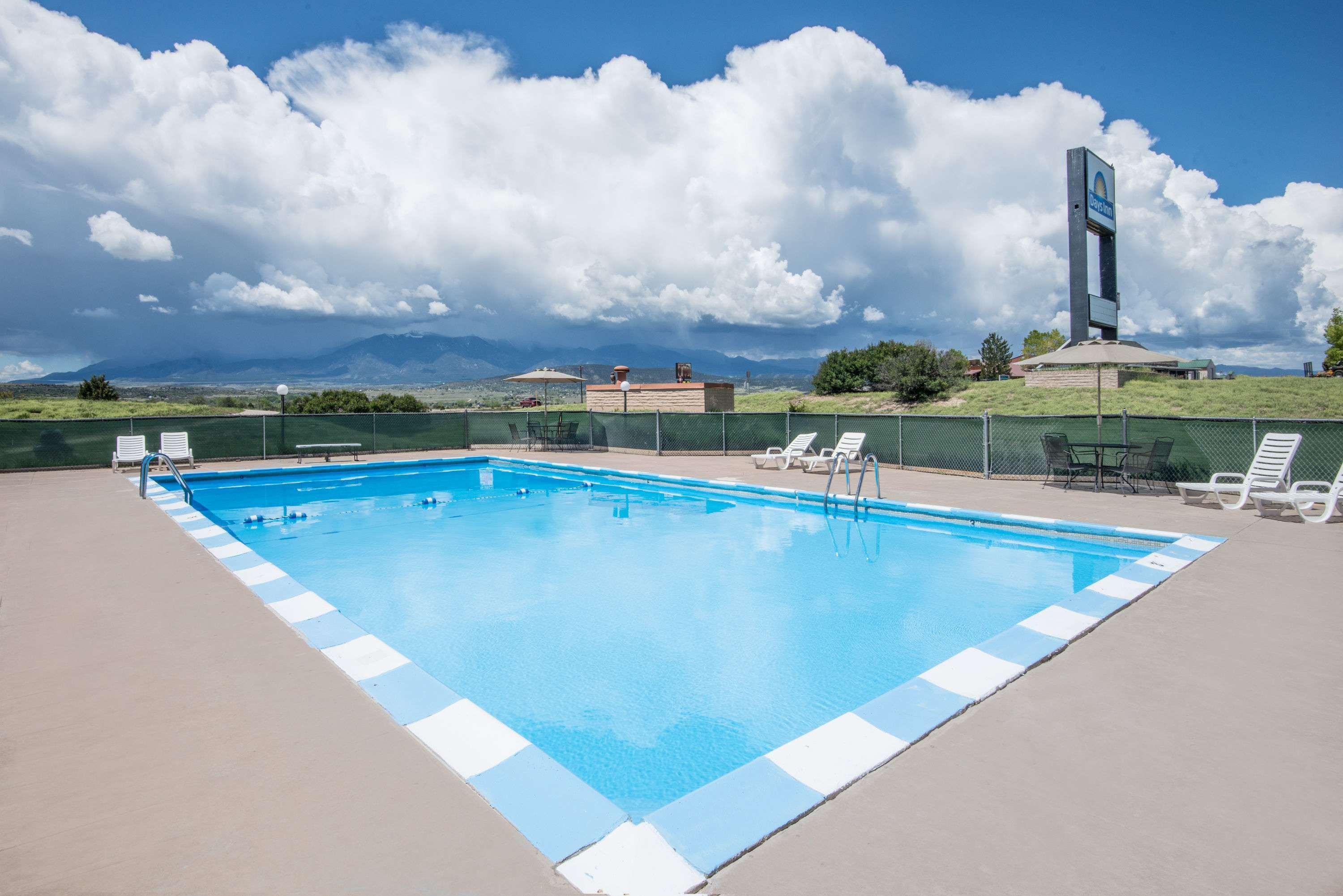 Days Inn By Wyndham Colorado City Exterior photo